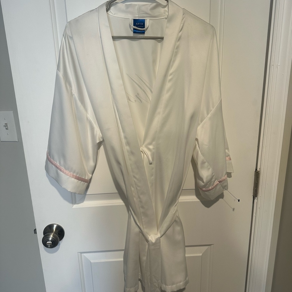 Apt. 9 Ivory Satin Robe with Blush Accents